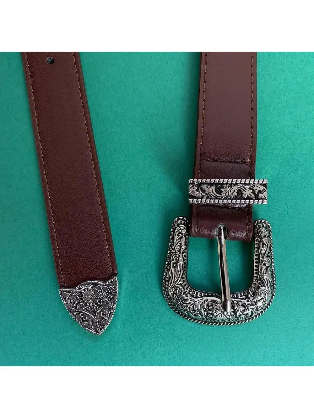American Western vintage style brown belt. 41 inches length. 1 inch width